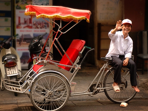 Balade en cyclo-pousse à Hanoi - Circuit Vietnam authentique 21jours